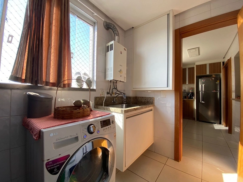 Amplo apartamento com linda vista!: 8ª foto da galeria de imagens do imóvel