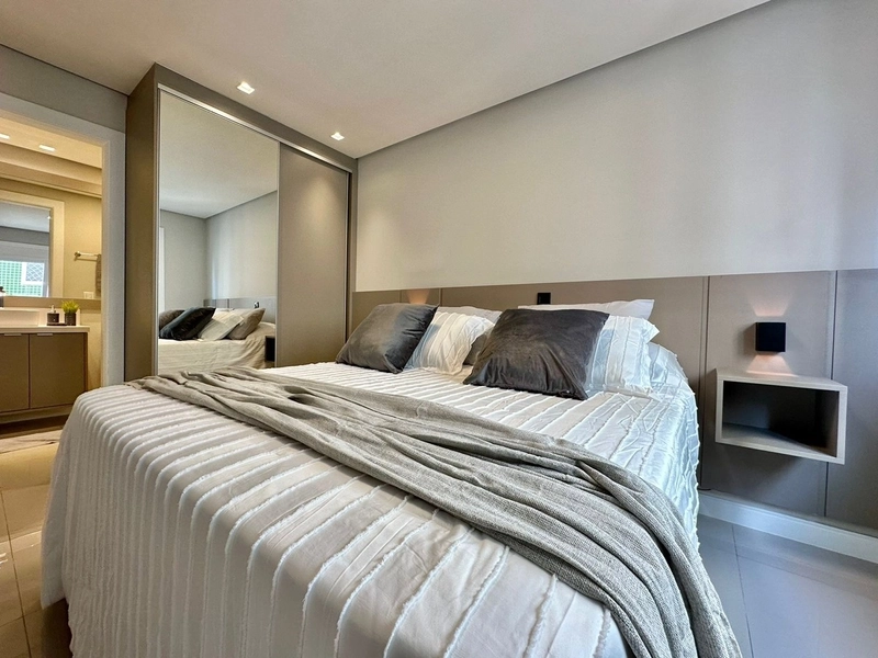 BELÍSSIMO APARTAMENTO FINAMENTE MOBILIADO E DECORADO: 18ª foto da galeria de imagens do imóvel