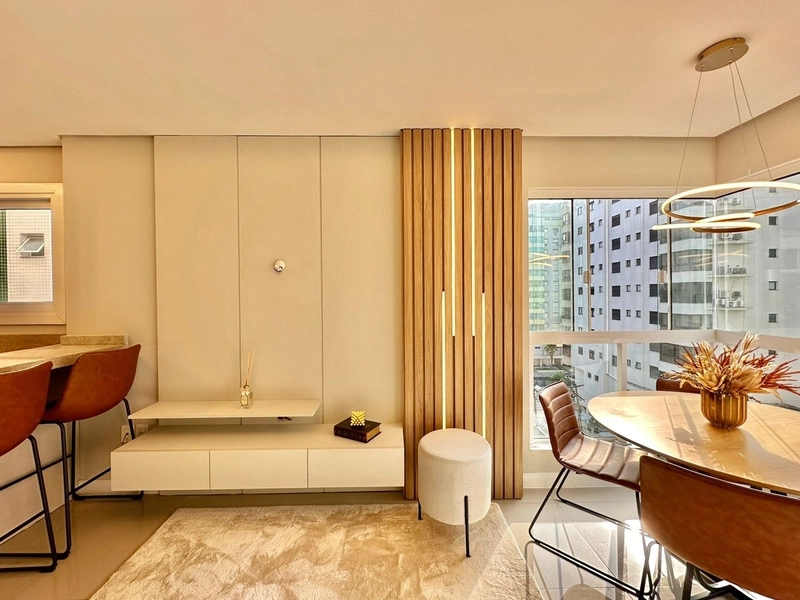 BELÍSSIMO APARTAMENTO FINAMENTE MOBILIADO E DECORADO: 16ª foto da galeria de imagens do imóvel