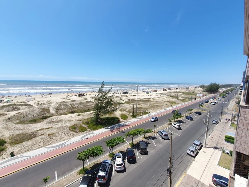 Apartamento com vista para o mar e a praia de capão da canoa: 6ª foto da galeria de imagens do imóvel