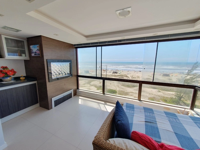 Apartamento com vista para o mar e a praia de capão da canoa: 3ª foto da galeria de imagens do imóvel