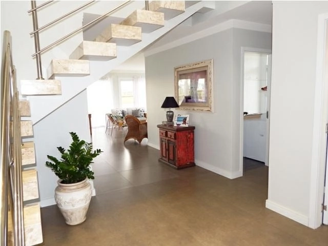 SOBRADO COM ÓTIMA LOCALIZAÇÃO: 5ª foto da galeria de imagens do imóvel