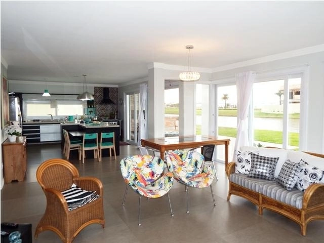 SOBRADO COM ÓTIMA LOCALIZAÇÃO: 15ª foto da galeria de imagens do imóvel