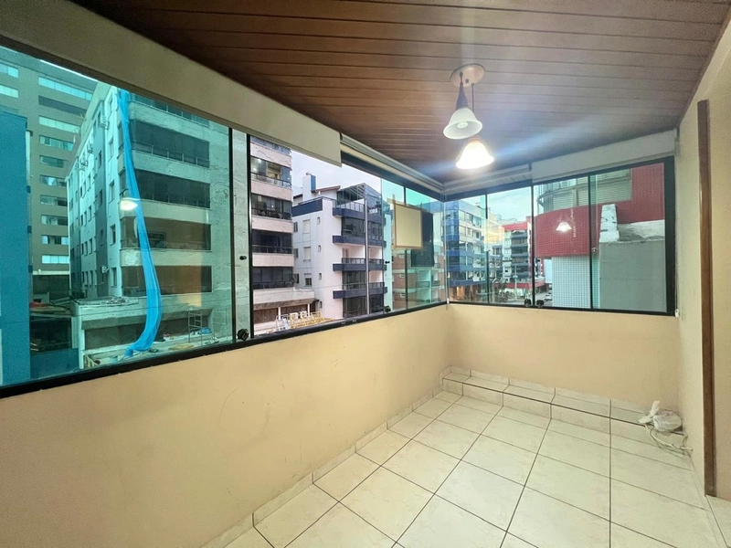 Excelente apartamento com sacada de frente e terraço!: 3ª foto da galeria de imagens do imóvel