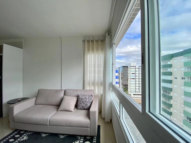 BELO APARTAMENTO 3 DORMITÓRIOS MOBILIADO E DECORADO: 2ª foto da galeria de imagens do imóvel