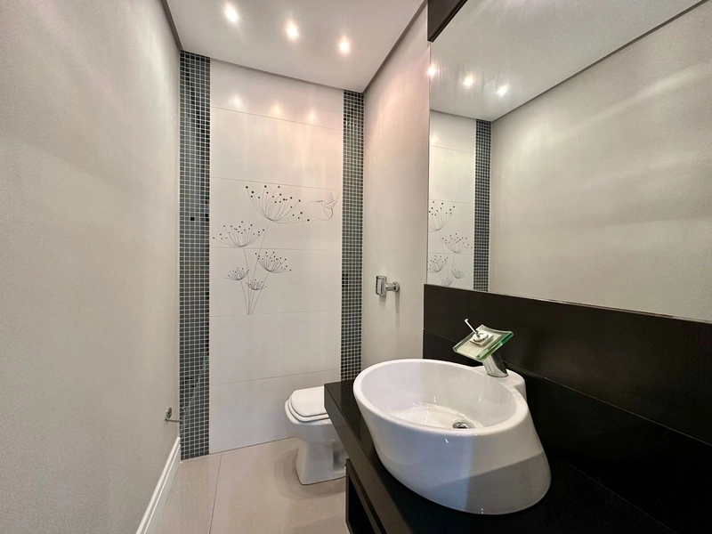 COBERTURA COM PISCINA MOBILIADA E DECORADA: 15ª foto da galeria de imagens do imóvel