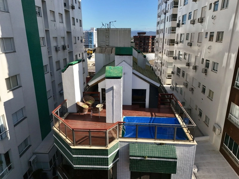 COBERTURA COM PISCINA MOBILIADA E DECORADA: 2ª foto da galeria de imagens do imóvel
