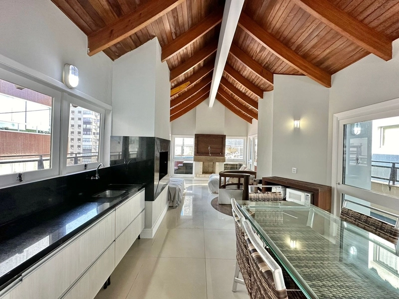 COBERTURA COM PISCINA MOBILIADA E DECORADA: 28ª foto da galeria de imagens do imóvel