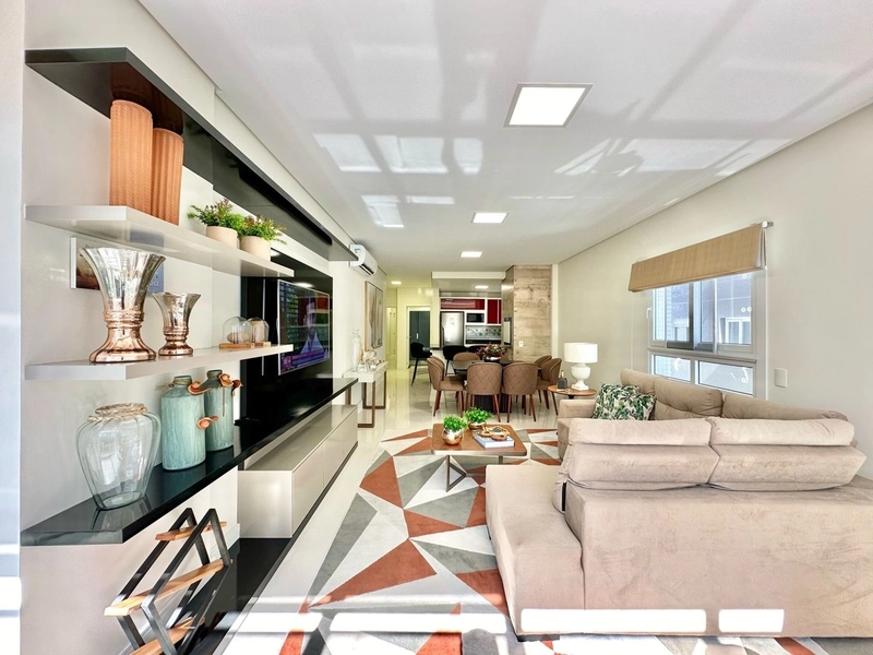 APARTAMENTO ALTO PADRÃO COM VISTA PARA O MAR: 2ª foto da galeria de imagens do imóvel