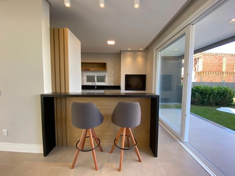 LINDO SOBRADO COM PISCINA: 9ª foto da galeria de imagens do imóvel