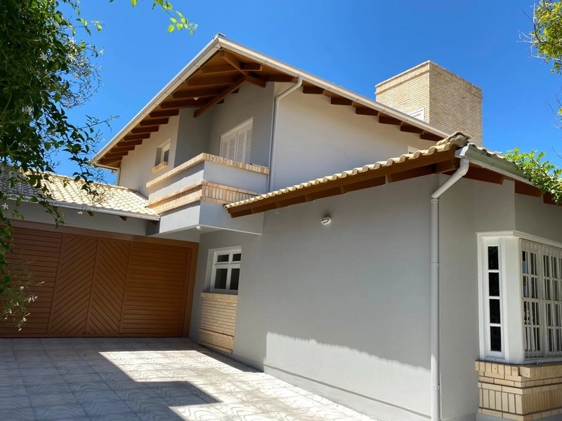 BELÍSSIMO SOBRADO.: 2ª foto da galeria de imagens do imóvel