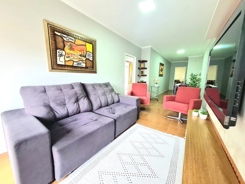 Apartamento de frente com Sacada !!!