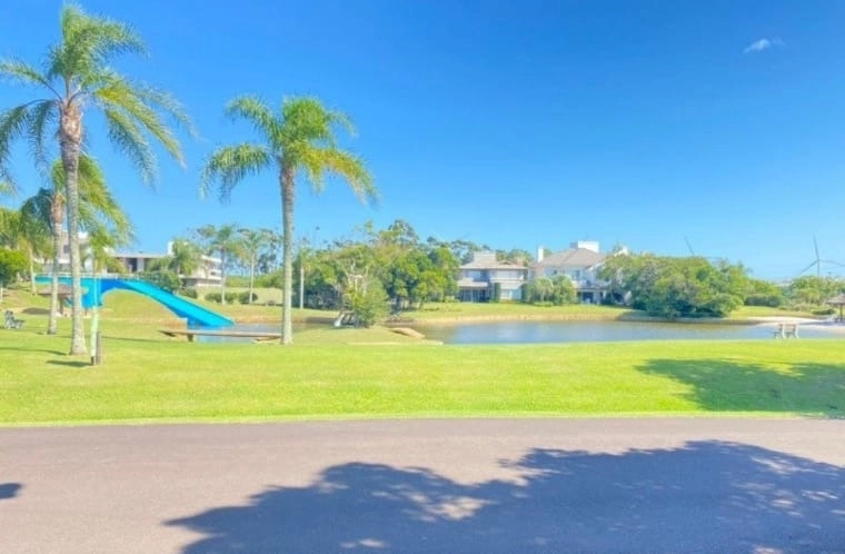 BELO TERRENO: 4ª foto da galeria de imagens do imóvel