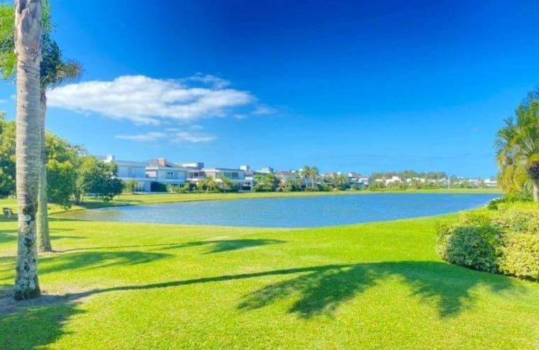 BELO TERRENO: 3ª foto da galeria de imagens do imóvel