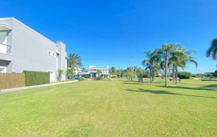 BELO TERRENO: 2ª foto da galeria de imagens do imóvel