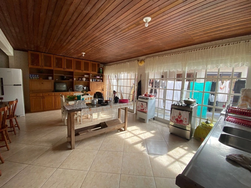 CASA COM UMA OTIMA LOCALIZAÇÃO.: 25ª foto da galeria de imagens do imóvel