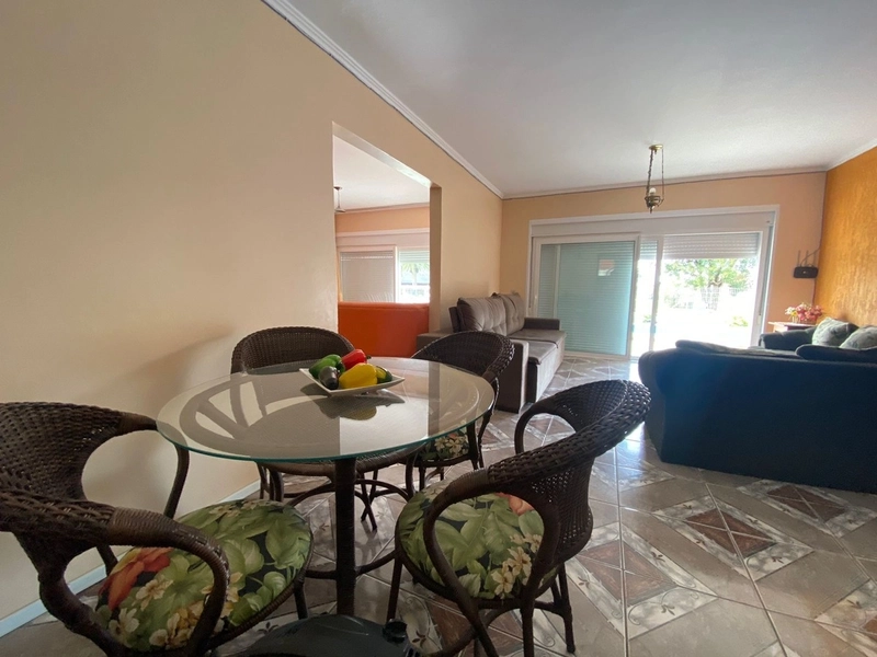 CASA COM UMA OTIMA LOCALIZAÇÃO.: 11ª foto da galeria de imagens do imóvel