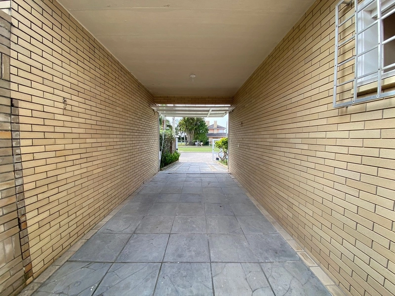 CASA COM UMA OTIMA LOCALIZAÇÃO.: 27ª foto da galeria de imagens do imóvel