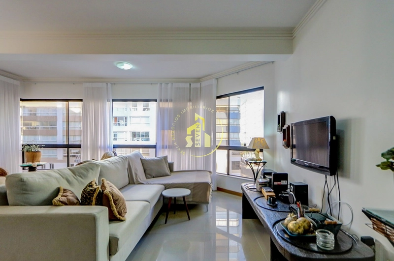 Apartamento de 3 dormitórios, mobiliado e decorado, frente, Navegantes