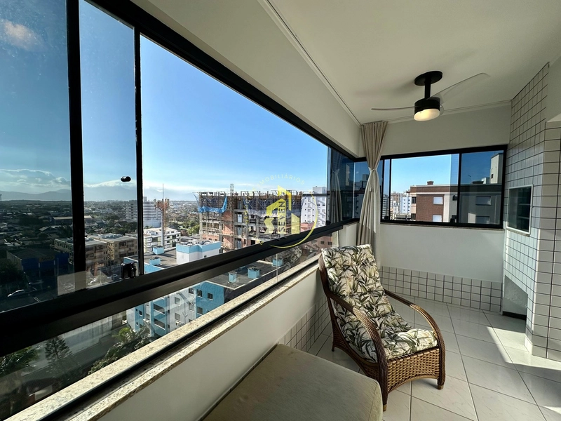 Amplo apartamento com vista para a lagoa!