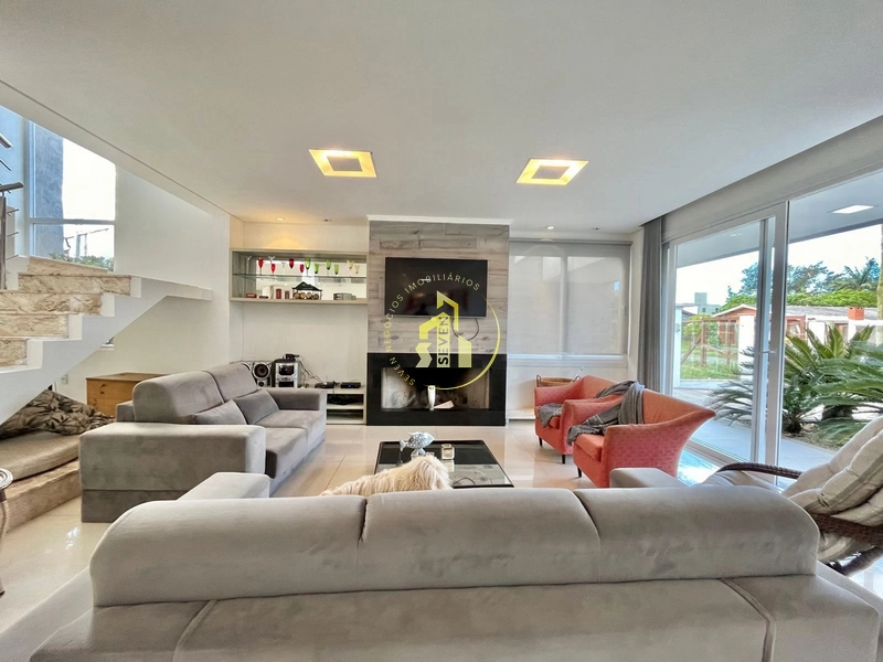 Mansão na melhor localização de Atlântida!: 3ª foto da galeria de imagens do imóvel