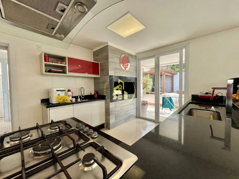 Mansão na melhor localização de Atlântida!: 35ª foto da galeria de imagens do imóvel