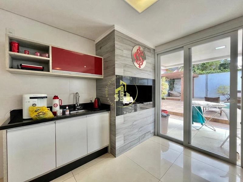 Mansão na melhor localização de Atlântida!: 12ª foto da galeria de imagens do imóvel