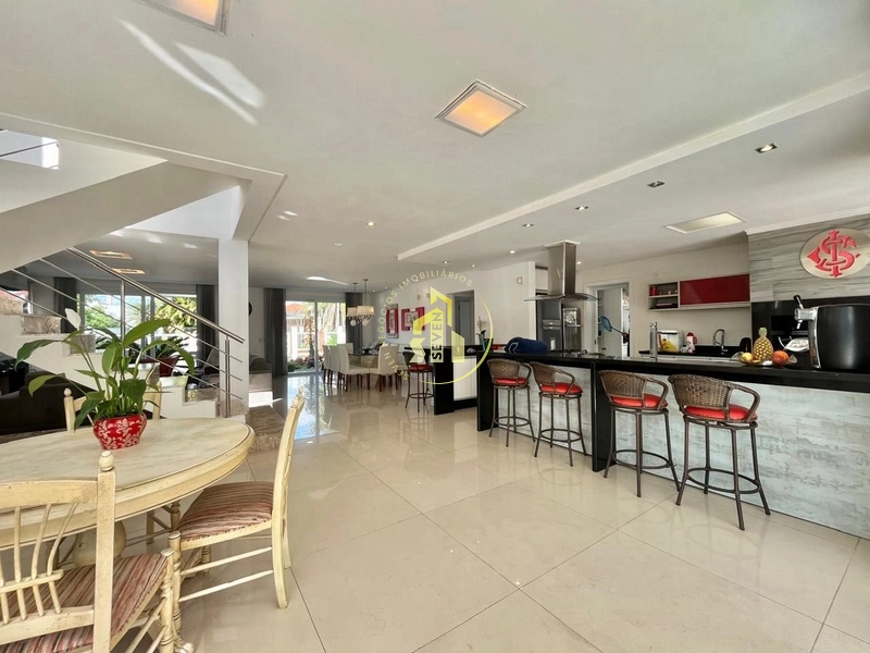 Mansão na melhor localização de Atlântida!: 47ª foto da galeria de imagens do imóvel