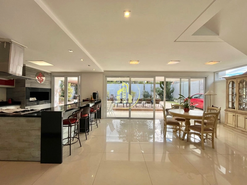 Mansão na melhor localização de Atlântida!: 11ª foto da galeria de imagens do imóvel