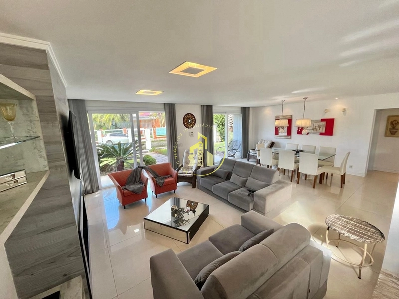 Mansão na melhor localização de Atlântida!: 7ª foto da galeria de imagens do imóvel