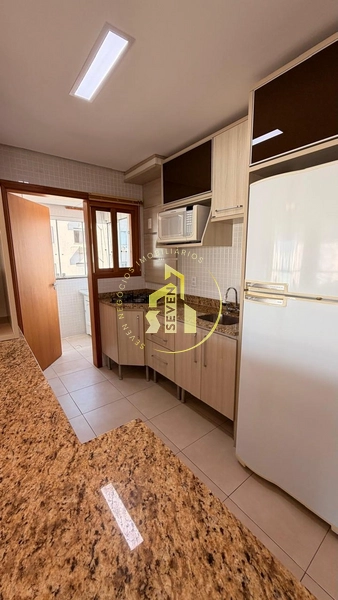 Apartamento Amplo no Centro: 13ª foto da galeria de imagens do imóvel