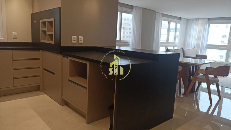 Apartamento de 3 suítes, frente, vista mar e praça, no Navegantes.: 11ª foto da galeria de imagens do imóvel