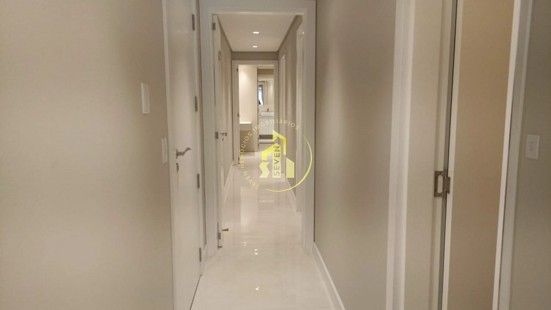 Apartamento de 3 suítes, frente, vista mar e praça, no Navegantes.: 2ª foto da galeria de imagens do imóvel