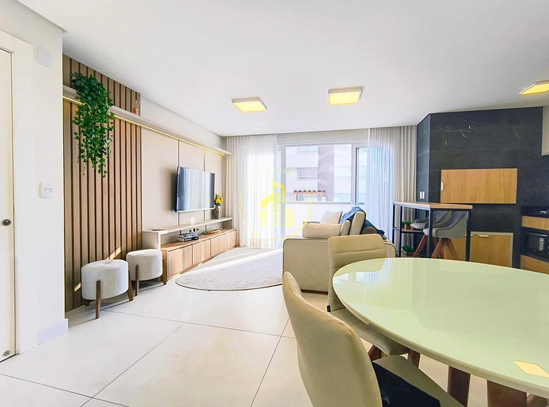 Apartamento com terraço próximo ao mar da praia de Capão da Canoa
