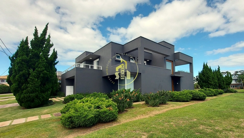 Casa 5 suítes, mobiliada e decorada, Bosques de Atlântida, Xangri-lá: 2ª foto da galeria de imagens do imóvel