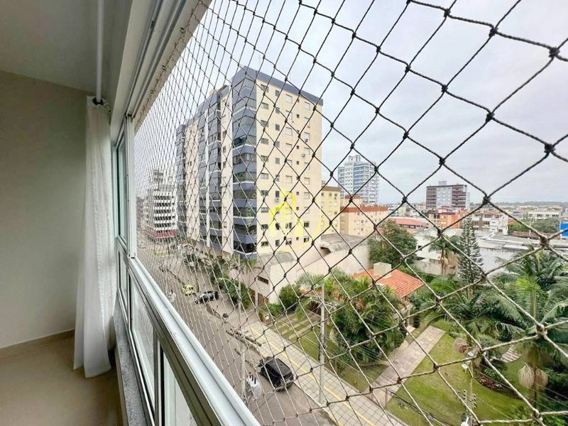 Apartamento de 2 dormitórios, suíte, frente, mobiliado, Centro, Capão