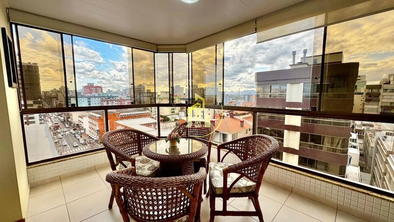 Apartamento de 2d com 1 suíte, de frente, 2 quadras do mar, Capão.