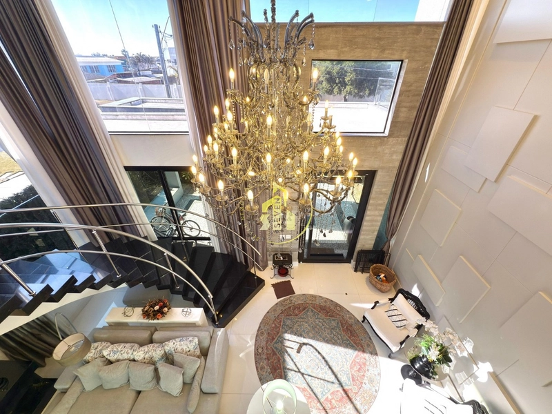 Sobrado de Alto Padrão à Beira do Lago no Condomínio Enseada–Xangri-lá: 16ª foto da galeria de imagens do imóvel