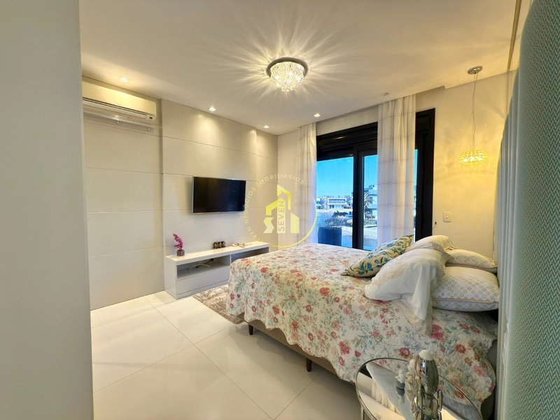 Sobrado de Alto Padrão à Beira do Lago no Condomínio Enseada–Xangri-lá: 44ª foto da galeria de imagens do imóvel