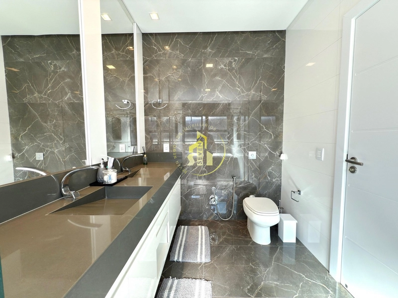 Sobrado de Alto Padrão à Beira do Lago no Condomínio Enseada–Xangri-lá: 56ª foto da galeria de imagens do imóvel