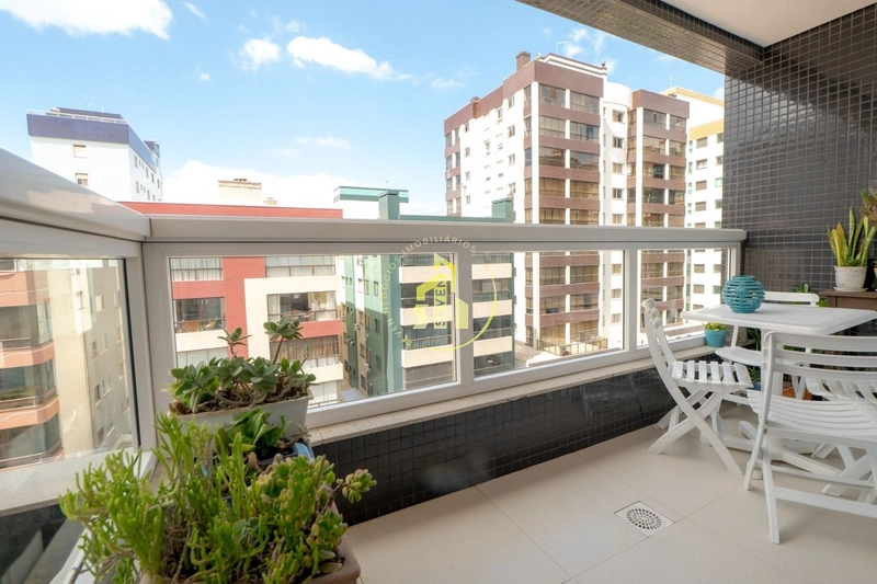 Apto de 1 dormitórios, 1 suíte, 1 quadra do mar, mobiliado,Capão