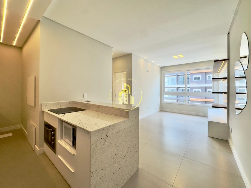 Apartamento de 1 dormitório, prédio alto padrão, box, Zona Nova, Capão