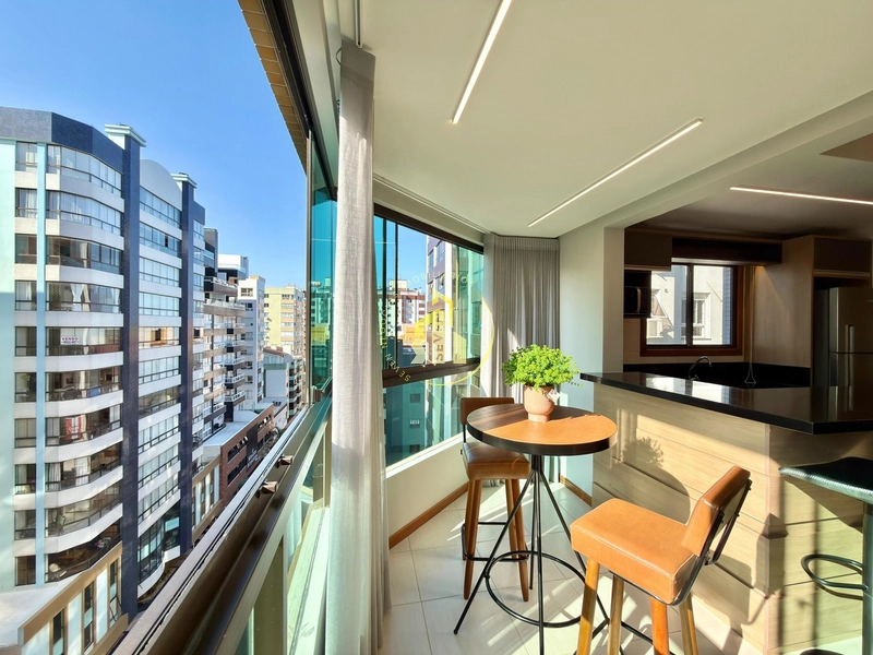 Apartamento de 2 dormitórios, 1 ste, mobiliado, praia, Capão da Canoa.