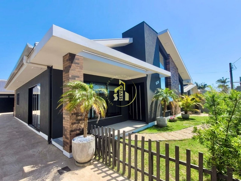 Linda residência de alto padrão: 1ª foto da galeria de imagens do imóvel