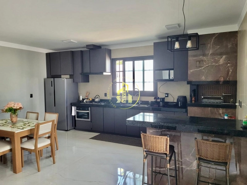 Linda residência de alto padrão: 20ª foto da galeria de imagens do imóvel