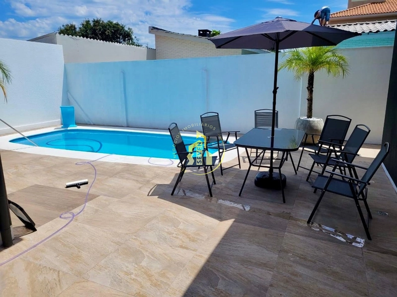 Linda residência de alto padrão: 27ª foto da galeria de imagens do imóvel