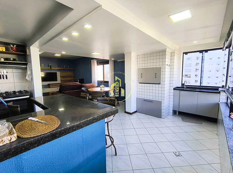 Apartamento gigante próximo ao mar e a praia de Capão da Canoa: 1ª foto da galeria de imagens do imóvel