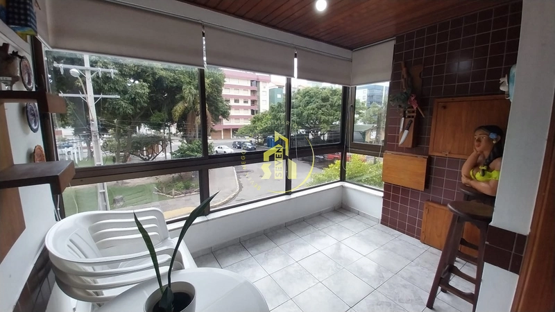 AMPLO APTO DE 3 DORMITÓRIOS + DEPENDÊNCIA E SACADA, ZONA NOVA