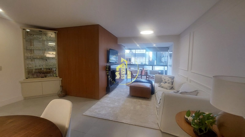APTO DE FRENTE, 3 DORMITÓRIOS COM LAREIRA E CHURRASQUEIRA NO CENTRO.: 10ª foto da galeria de imagens do imóvel
