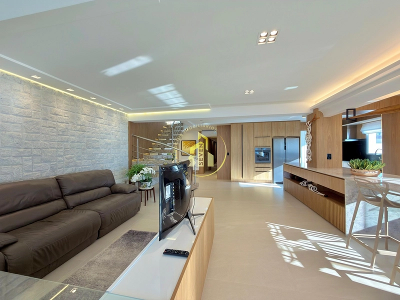 Apartamento: 2ª foto da galeria de imagens do imóvel